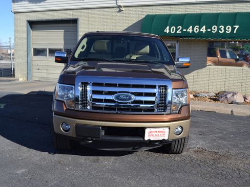 Used 2011 Ford F150 Lariat w/ Lariat Chrome Pkg image 2