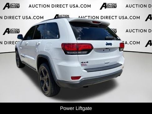 Used 2019 Jeep Grand Cherokee Laredo image 11