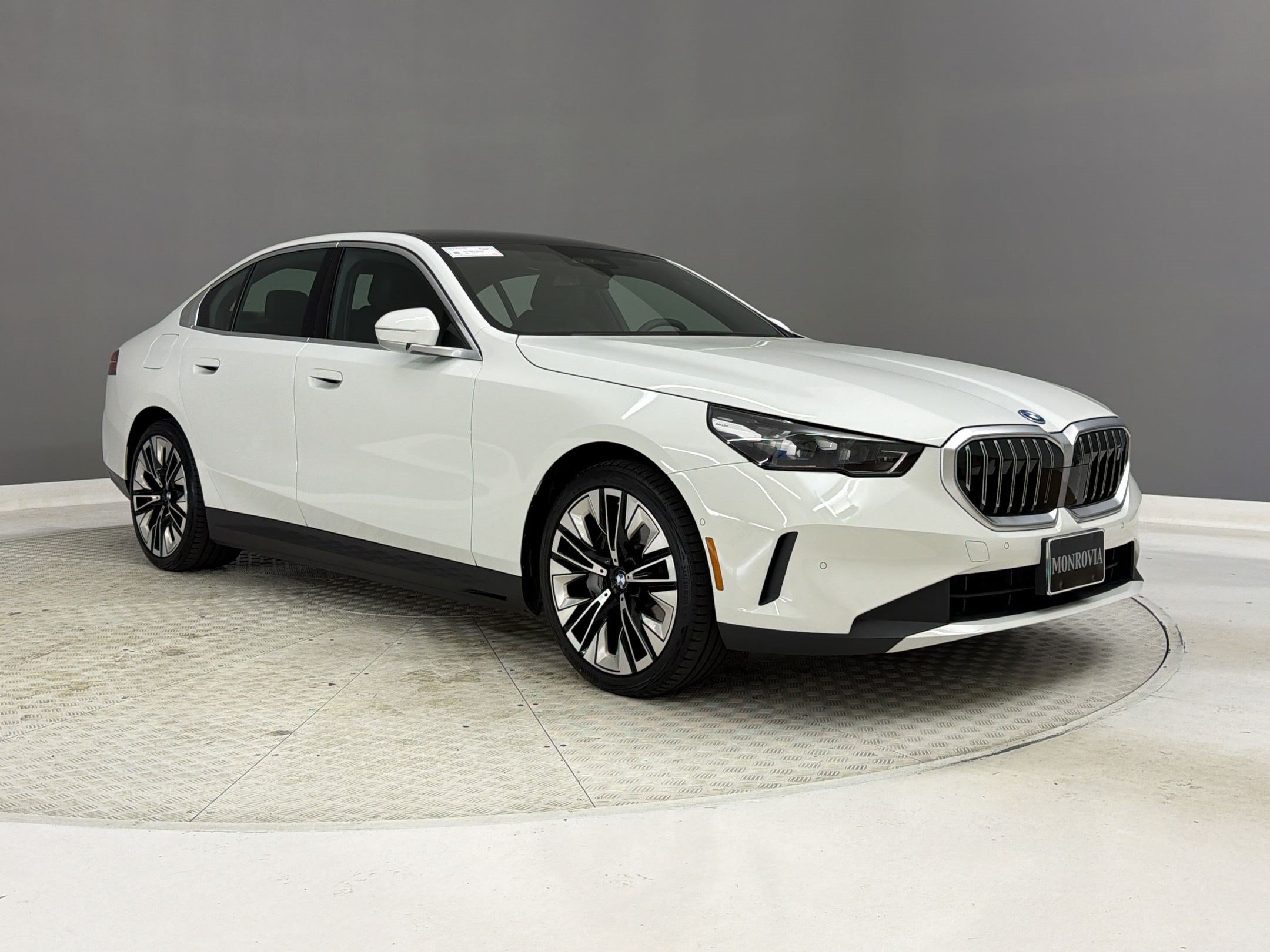 Used 2026 BMW i5 eDrive40 RWD image 7