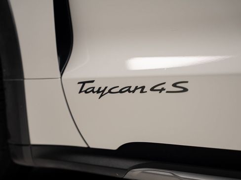 Used 2023 Porsche Taycan 4S image 23