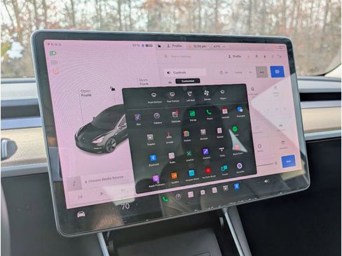 Used 2018 Tesla Model 3 Mid Range image 20