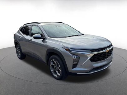 Used 2025 Chevrolet Trax LT