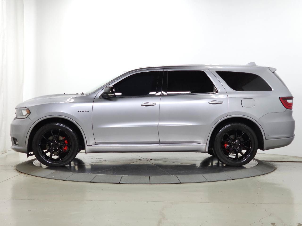 Used 2020 Dodge Durango R/T w/ Blacktop Package AWD/4WD image 2