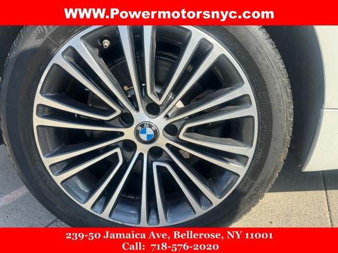 Used 2020 BMW 530i xDrive w/ Convenience Package AWD/4WD image 17