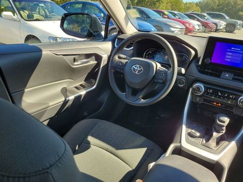 Used 2024 Toyota RAV4 AWD Hybrid image 7