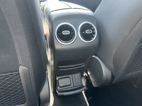 Certified 2022 Mercedes-Benz GLA 250 4MATIC image 25