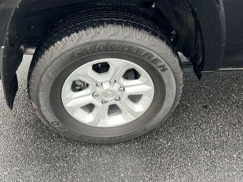 Certified 2023 Toyota 4Runner SR5 Premium image 40