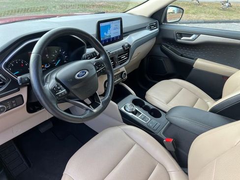 Used 2020 Ford Escape SEL image 18