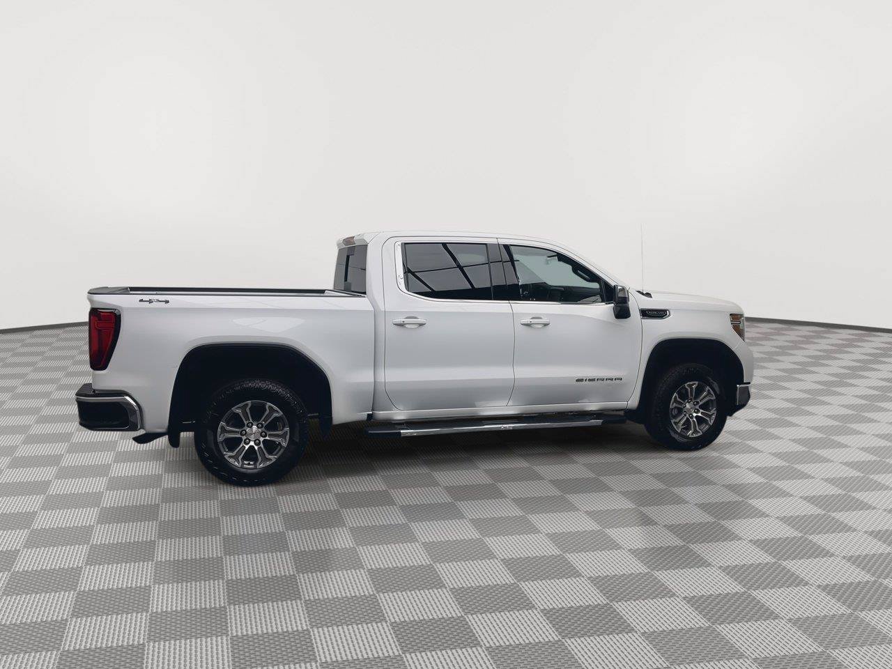 Used 2020 GMC Sierra 1500 SLE w/ SLE Value Package AWD/4WD image 8