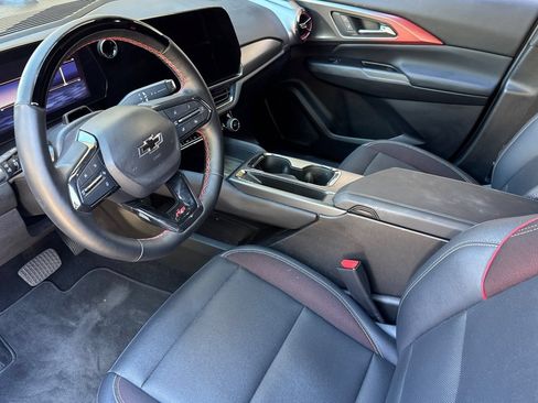 Used 2024 Chevrolet Equinox EV RS FWD image 11