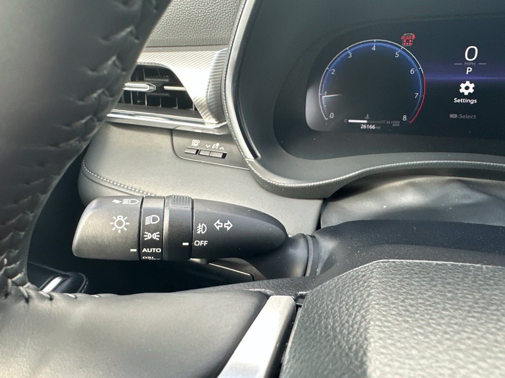 Used 2024 Toyota Highlander Platinum AWD/4WD image 43