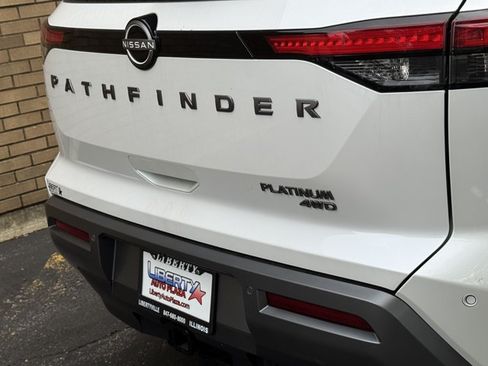 New 2026 Nissan Pathfinder Platinum AWD/4WD image 22