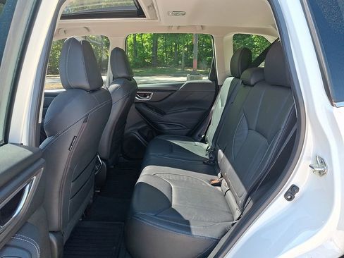 Used 2021 Subaru Forester Limited AWD/4WD image 10