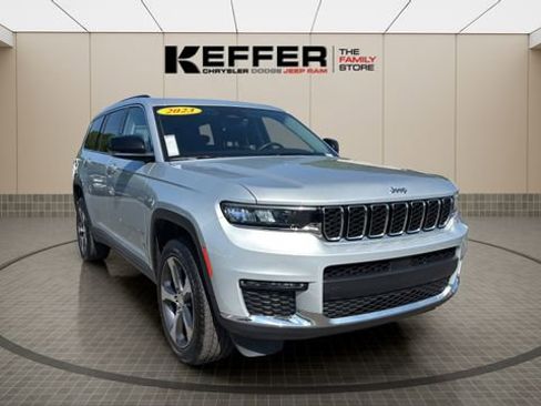 Certified 2023 Jeep Grand Cherokee L Limited AWD/4WD image 8