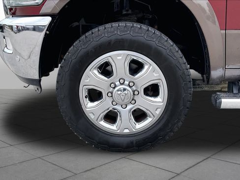 Used 2018 RAM 2500 Laramie AWD/4WD image 11