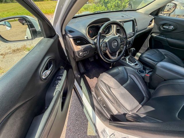 Used 2017 Jeep Cherokee Limited FWD image 5