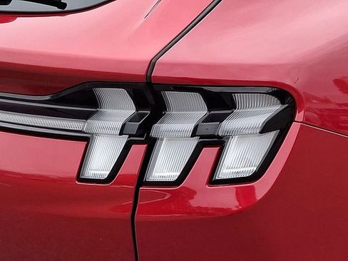 Used 2021 Ford Mustang Mach-E Select w/ Comfort/Appearance Package image 12