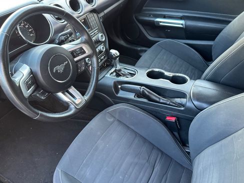 Used 2016 Ford Mustang GT RWD image 9