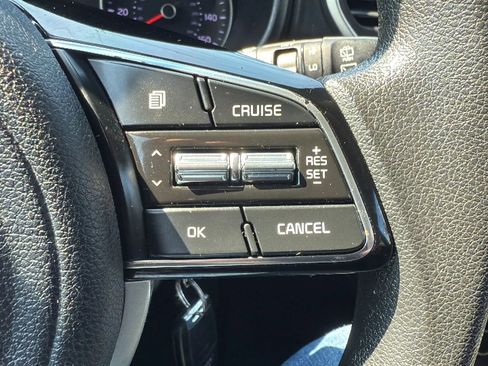 Used 2020 Kia Sportage LX image 11