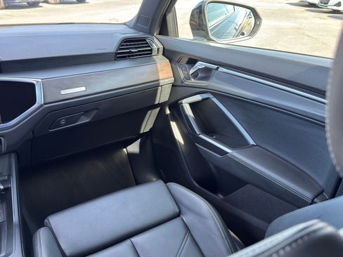 Certified 2023 Audi Q3 2.0T Premium w/ Black Optic Sport Package image 25