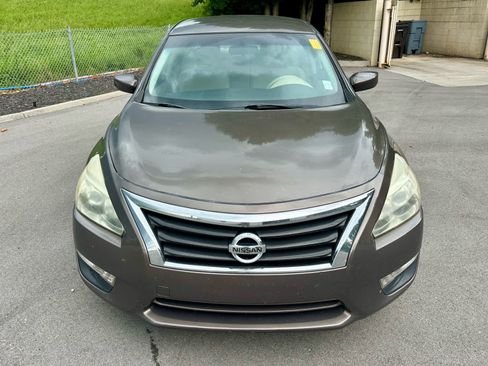 Used 2015 Nissan Altima 2.5 S w/ Power Driver Seat Package FWD image 2