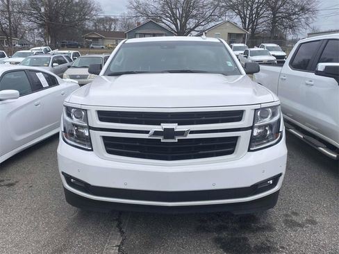 Used 2019 Chevrolet Suburban Premier image 2