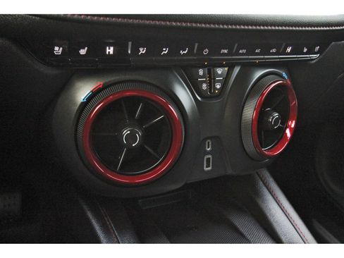 Used 2023 Chevrolet Blazer RS w/ Enhanced Convenience Package image 27