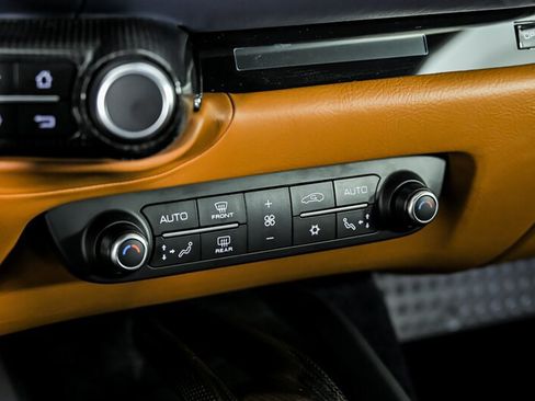 Used 2023 Ferrari 812 GTS RWD image 40