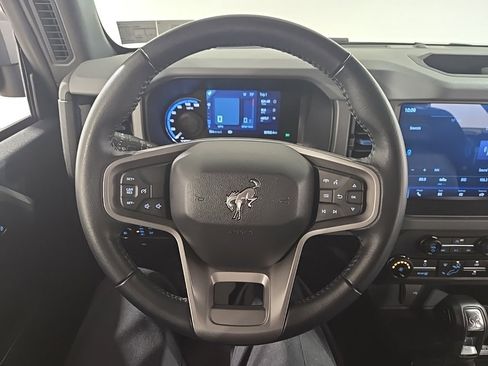 Used 2024 Ford Bronco Black Diamond image 12
