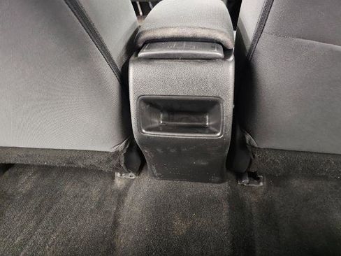 Used 2021 Toyota Corolla LE image 31