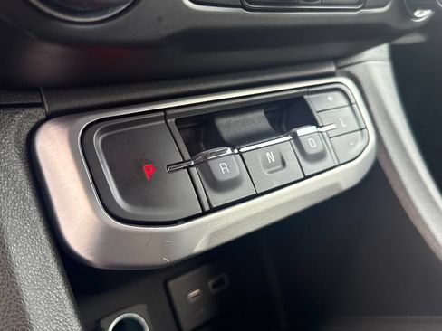 Used 2023 GMC Acadia SLE w/ Driver Convenience Package AWD/4WD image 28