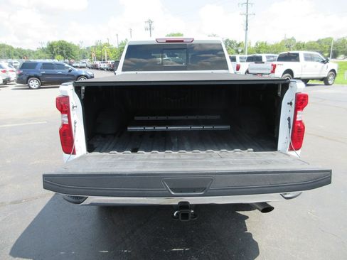 Certified 2022 Chevrolet Silverado 2500 LT w/ Convenience Package AWD/4WD image 9