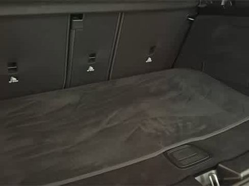 Certified 2025 Mercedes-Benz GLA 250 4MATIC image 31