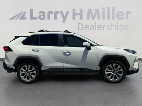 Certified 2021 Toyota RAV4 Limited AWD/4WD image 6