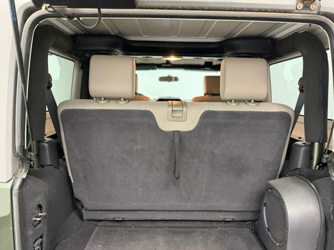 Used 2009 Jeep Wrangler Sahara AWD/4WD image 21