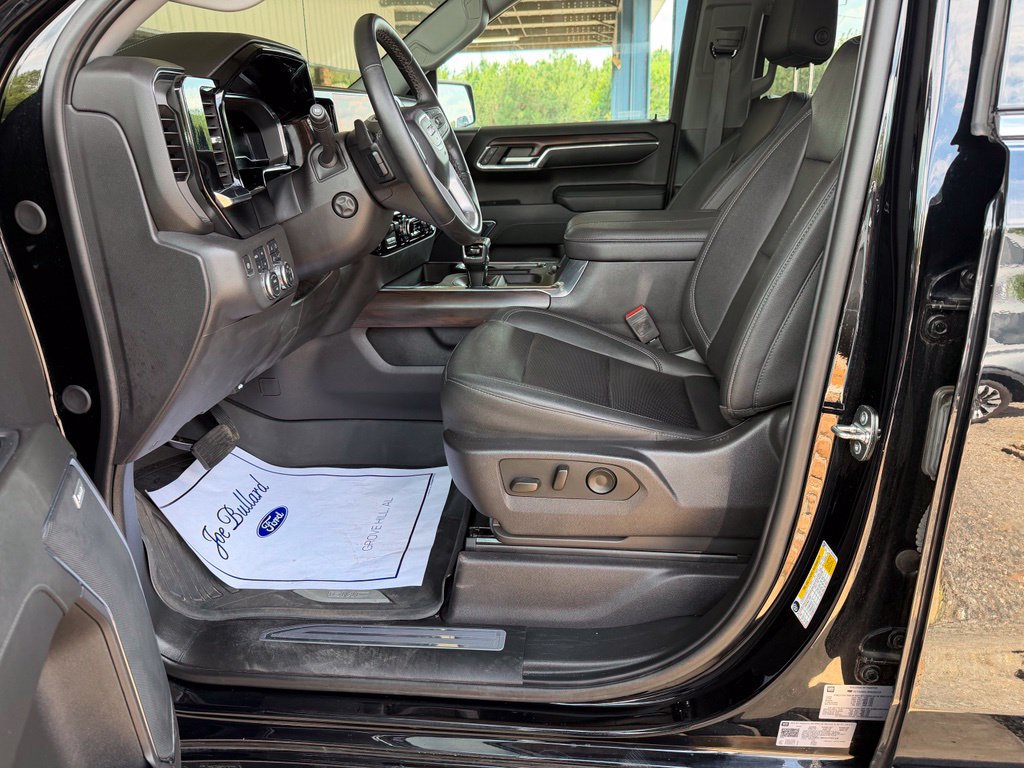 Used 2024 GMC Sierra 1500 SLT AWD/4WD image 21
