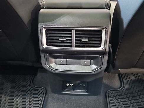 New 2026 Volkswagen Atlas Cross Sport SEL Premium R-Line AWD/4WD image 18
