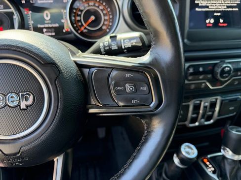 Used 2020 Jeep Wrangler Unlimited Sport S AWD/4WD image 16