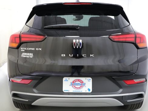Certified 2024 Buick Encore GX Preferred w/ Comfort Package AWD/4WD image 18