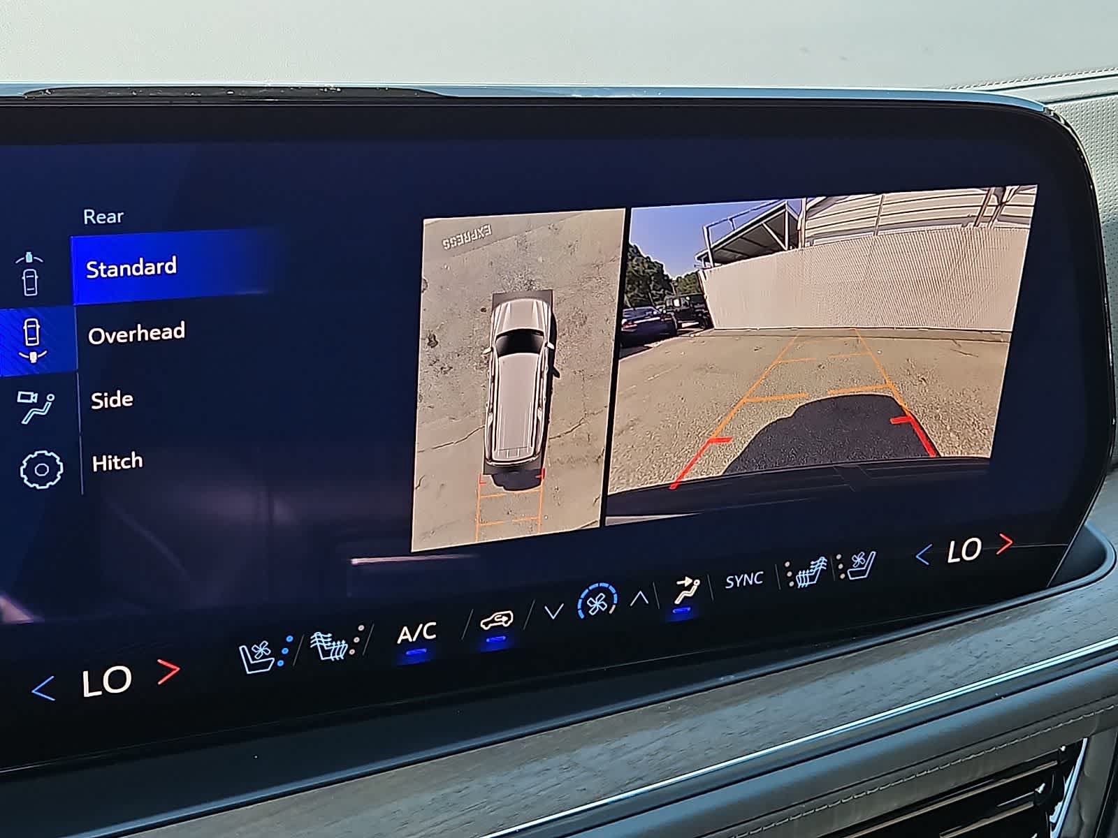 New 2026 Chevrolet Suburban High Country AWD/4WD image 18