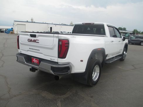 Used 2024 GMC Sierra 3500 SLT w/ SLT Convenience Package AWD/4WD image 6