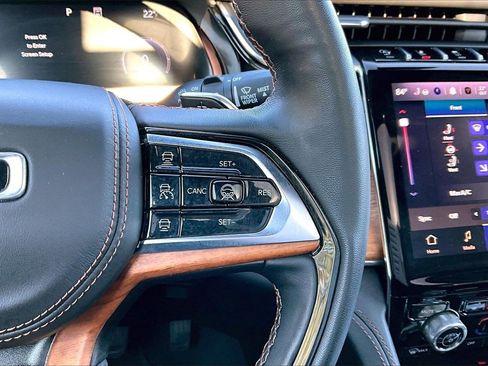 Certified 2023 Jeep Grand Cherokee Summit image 31