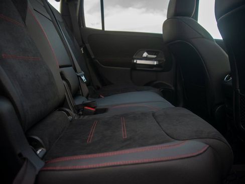 Certified 2025 Mercedes-Benz GLB 250 4MATIC image 29