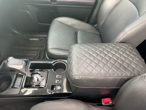 Used 2023 Toyota 4Runner TRD Off-Road Premium w/ Off Road Premium Plus Package AWD/4WD image 27