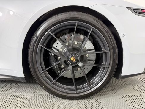 Certified 2025 Porsche 911 Carrera GTS image 12