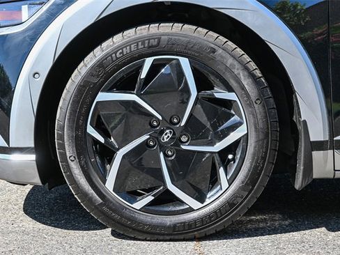 Certified 2024 Hyundai Ioniq 5 Limited image 10
