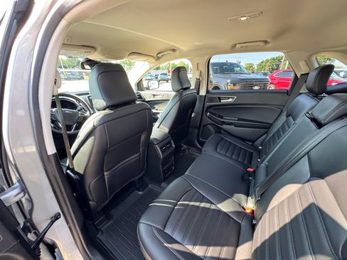 Used 2023 Ford Edge SEL w/ Convenience Package AWD/4WD image 22
