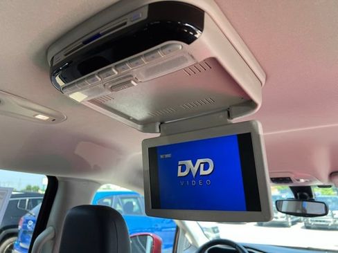 Certified 2017 Chrysler Pacifica Touring-L FWD image 15