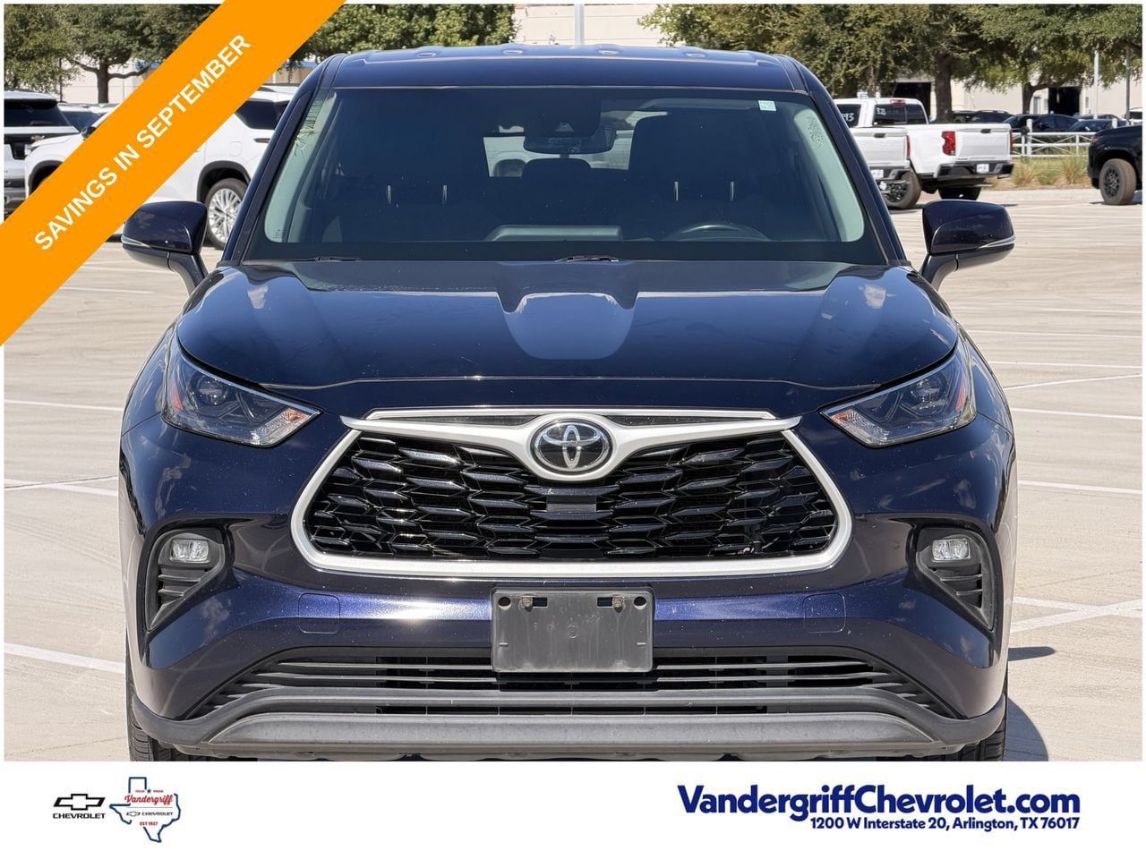Used 2022 Toyota Highlander LE FWD image 7