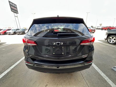 Used 2023 Chevrolet Equinox RS image 3
